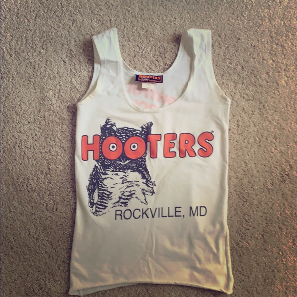 Hooters waitress top